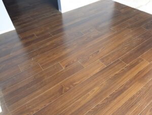 Sàn gỗ cốt đen Charm wood