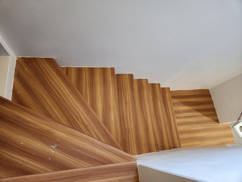 Mặt bậc cầu thang nhựa giả gỗ Hải Phòng