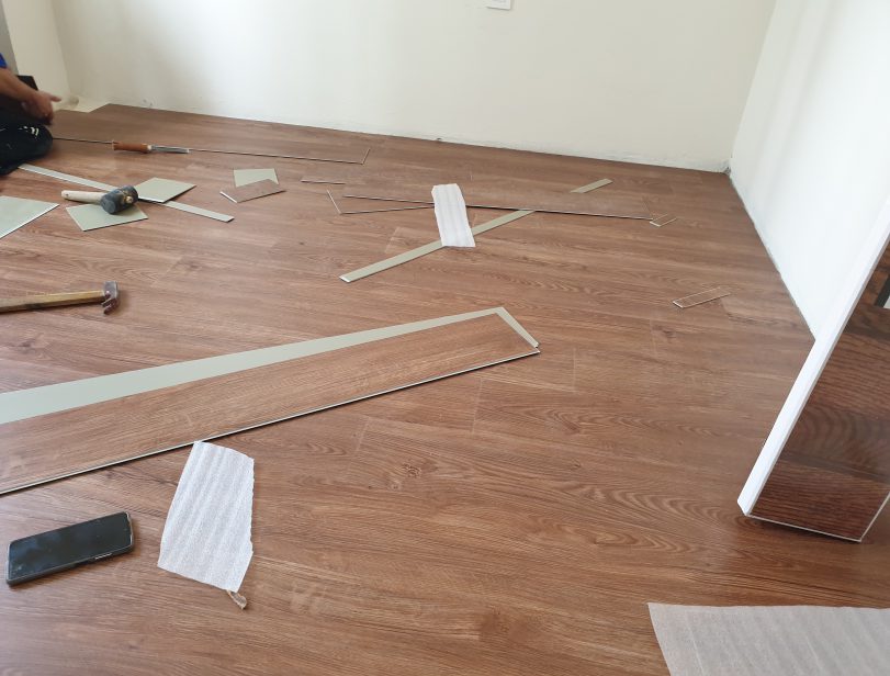 Giá sàn nhựa Hobiwood